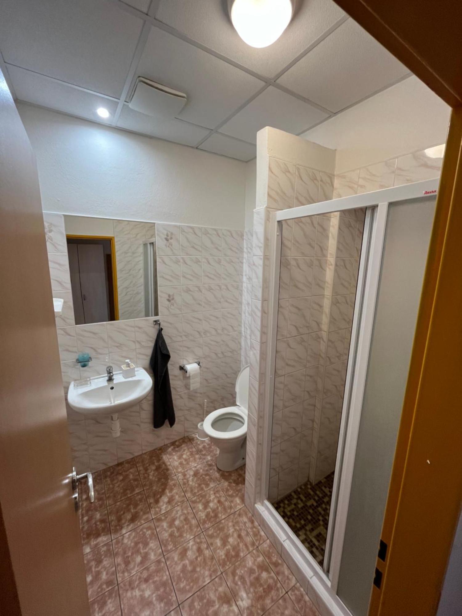 Apartmánový dům Obecná škola Svetlik Exteriér fotografie