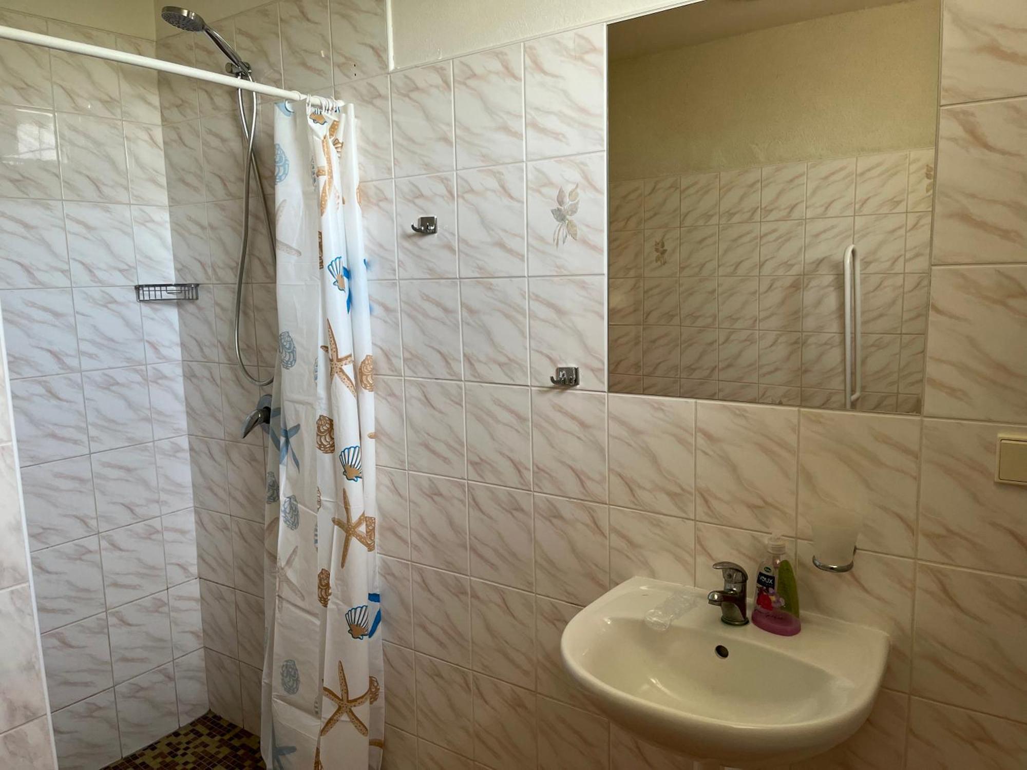 Apartmánový dům Obecná škola Svetlik Exteriér fotografie